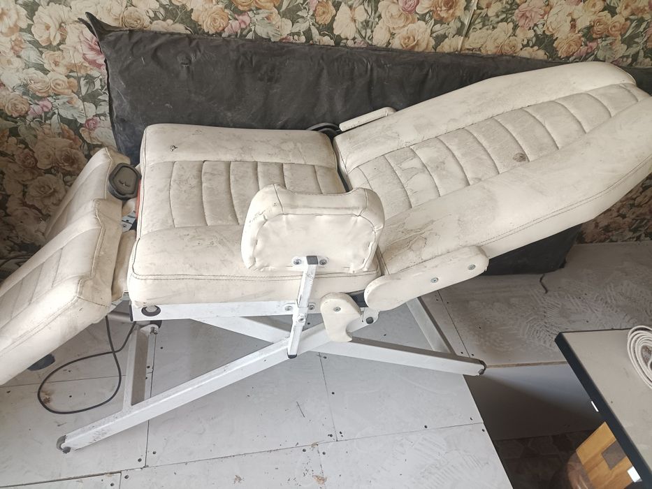 Кресло Подолога новое