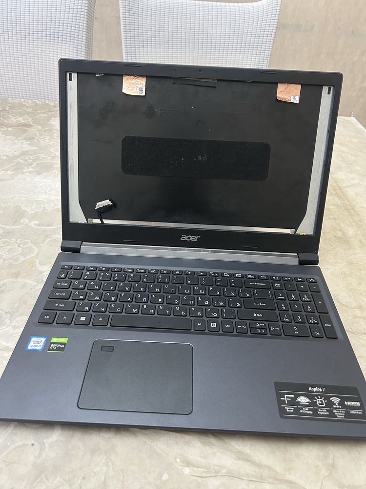 Корпус Acer aspire в идеальном состоянии.