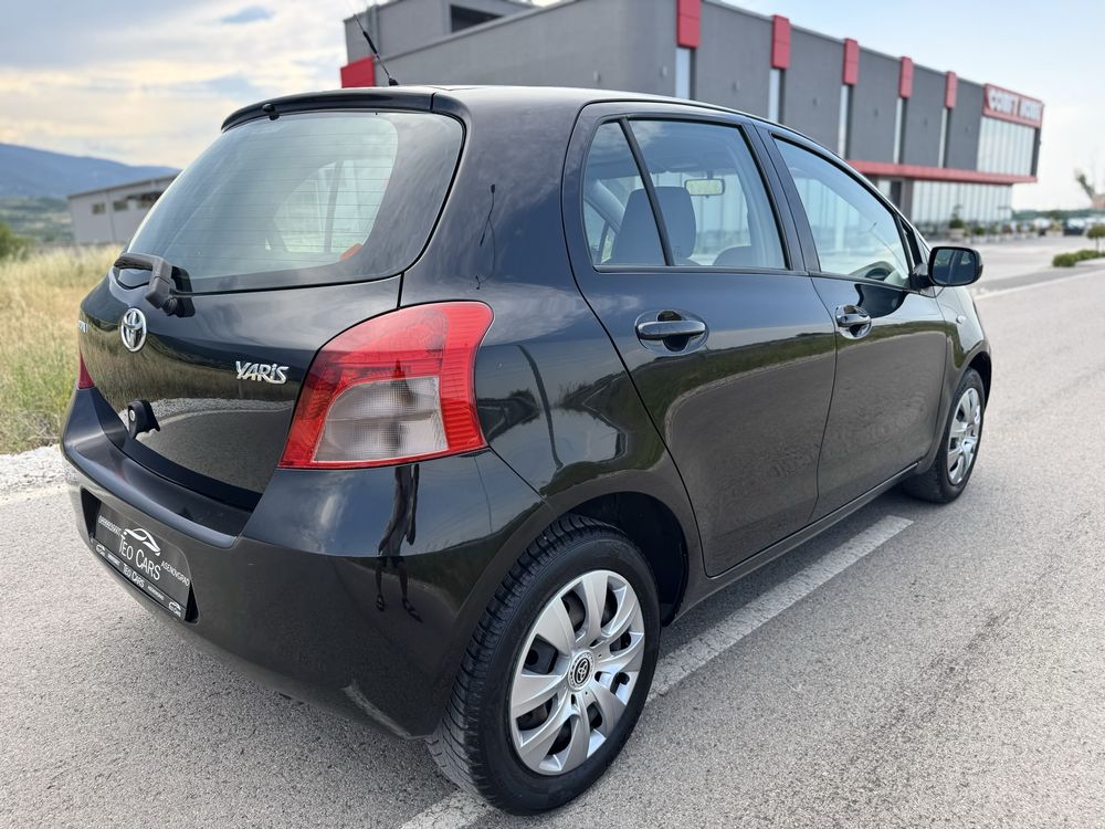 Toyota Yaris 1.3 VVT-i 87к.с ITALY