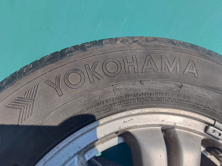 Продам диски шины с Хонда срв.