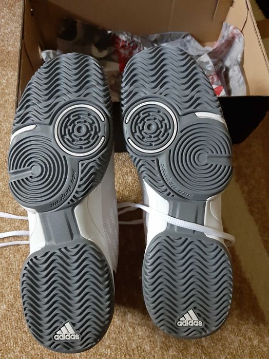 Women Adidas Trainers 5 Brand New (Женски) EU: 38 , UK: 5