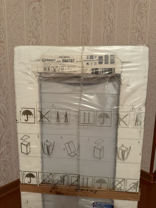 Посудомоечная машина Indesit dsr 15b eu