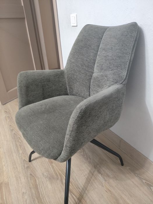 Кресло зета серого цвета