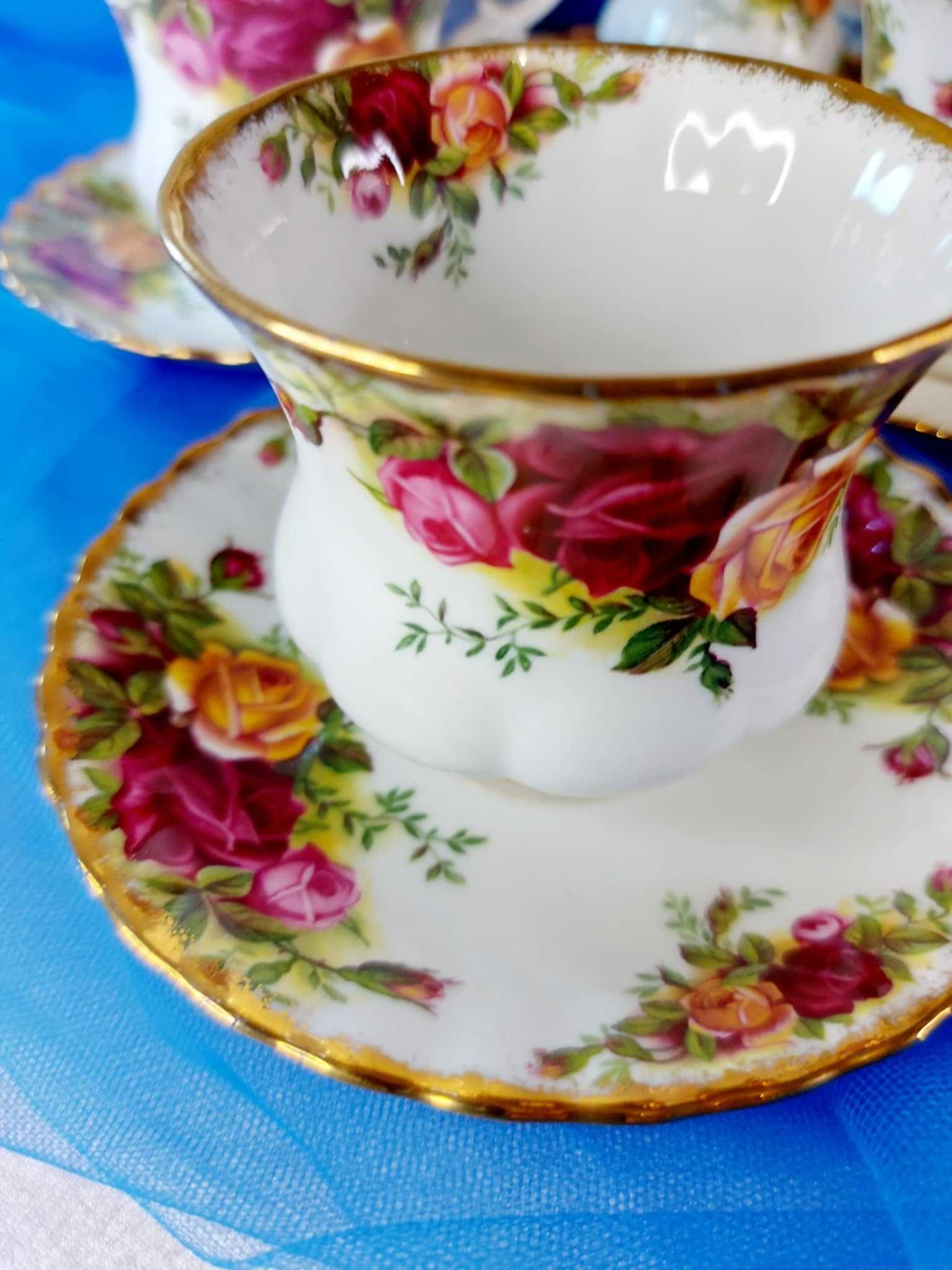 Двойни сетове за кафе Royal Albert Old Country Roses