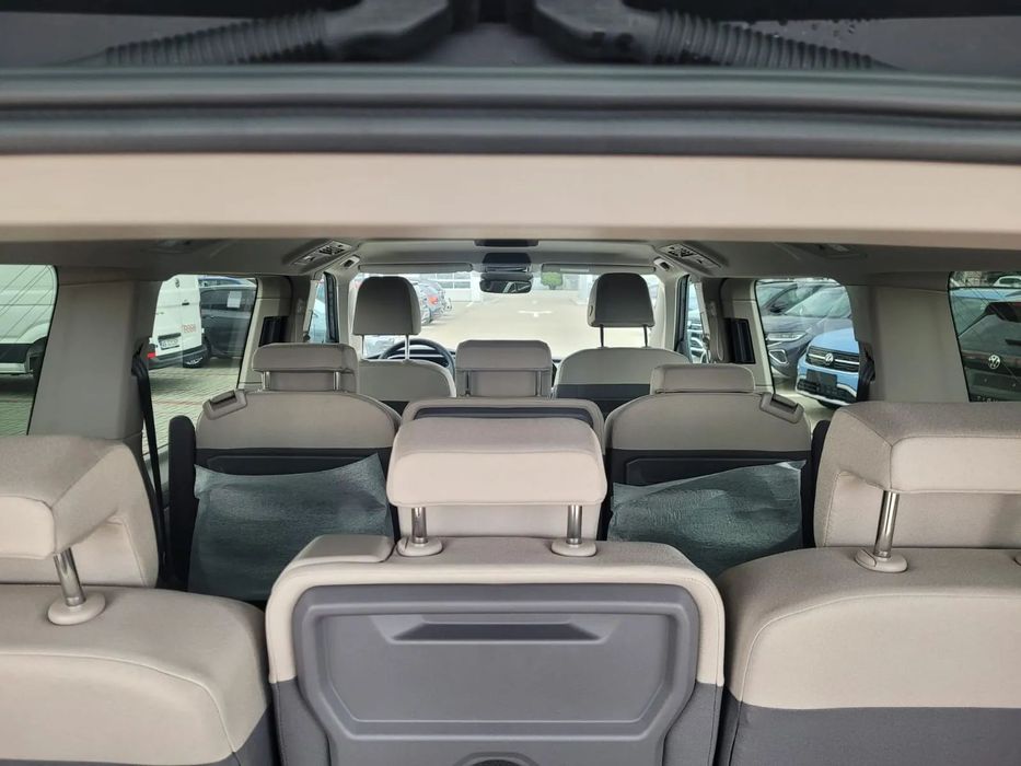 Volkswagen Multivan Multivan Life model lung EDITION - 8 locuri