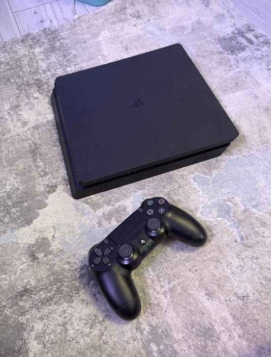 Vand Play station 4 1TB