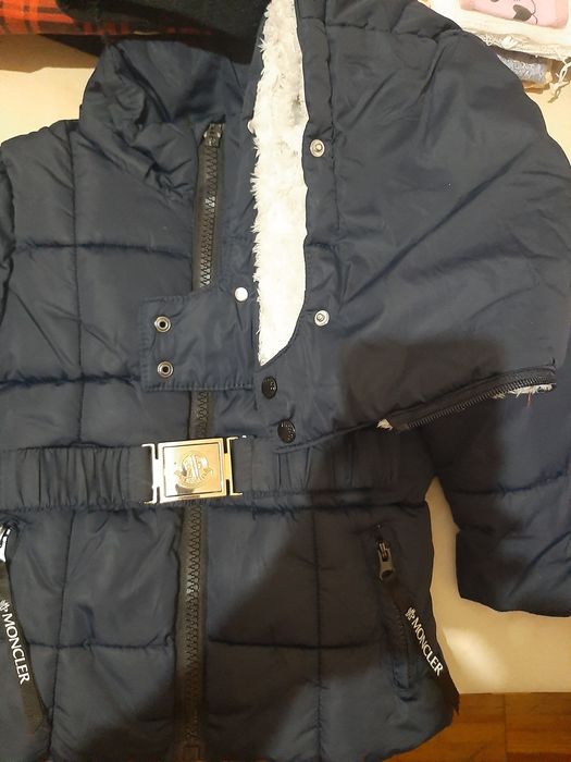 Курточка на девочку