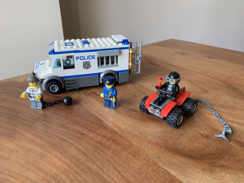 Lego City 60043 - Затворническа кола