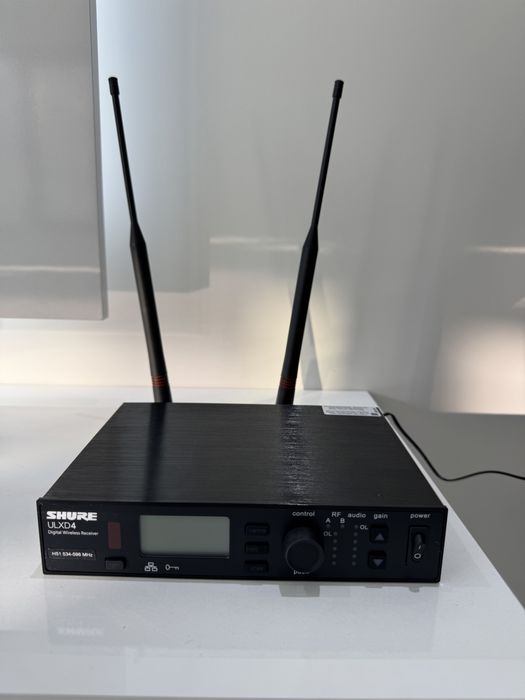 Продавам SHURE ULXD4 Beta58