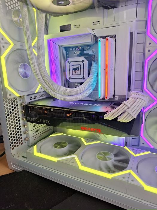 Placa Video Gigabyte RTX3070 Gaming Oc