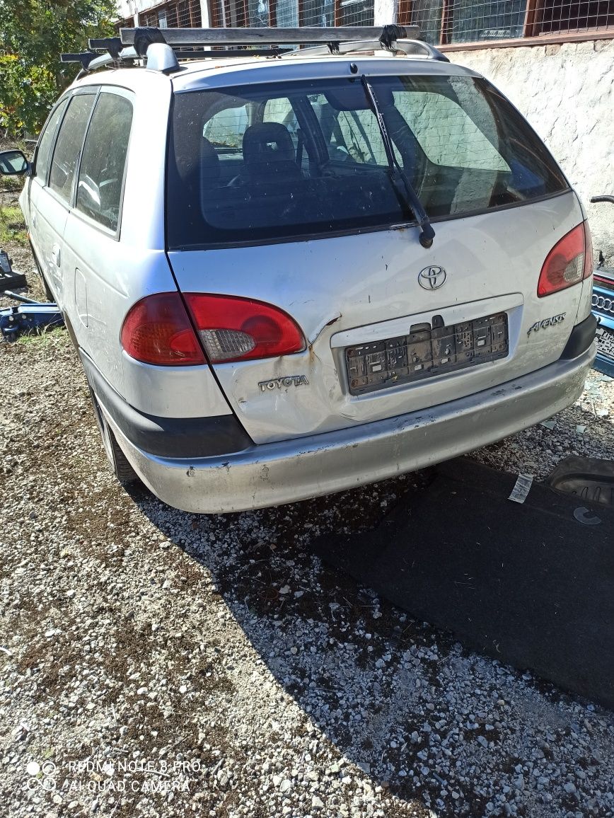 2 бр. Тойота Авенсис на части