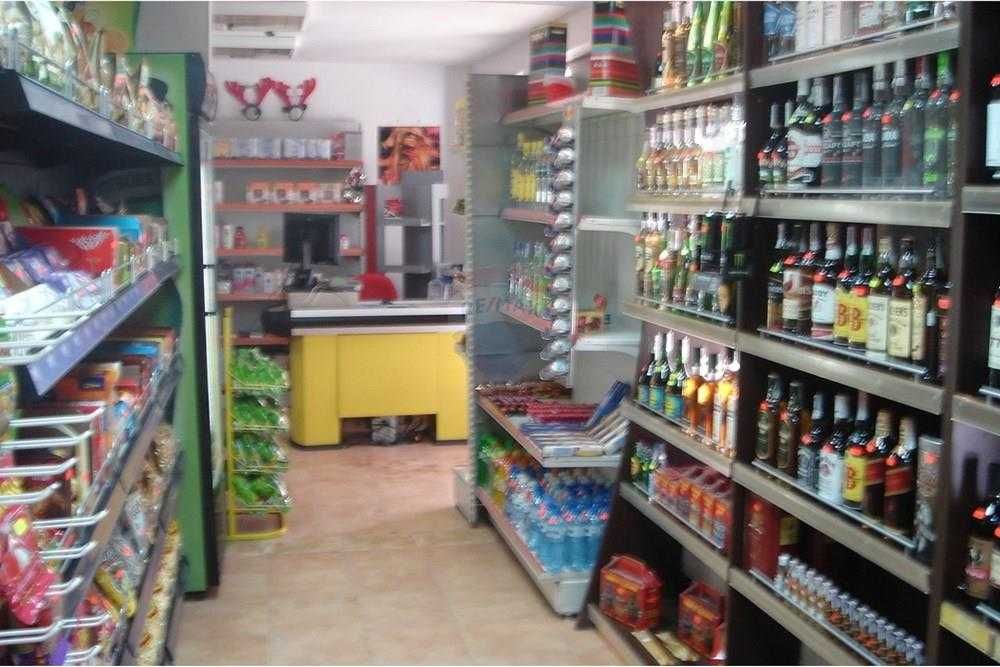 Дава се под наем Магазин в к.к. Пампорово - 77 кв.м за 18000 € - Снимка #5