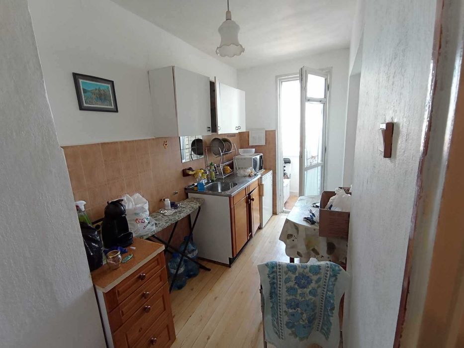 Дава се под наем Двустаен апартамент в Бургас, Лазур - 60 кв.м за 250 € - Снимка #2