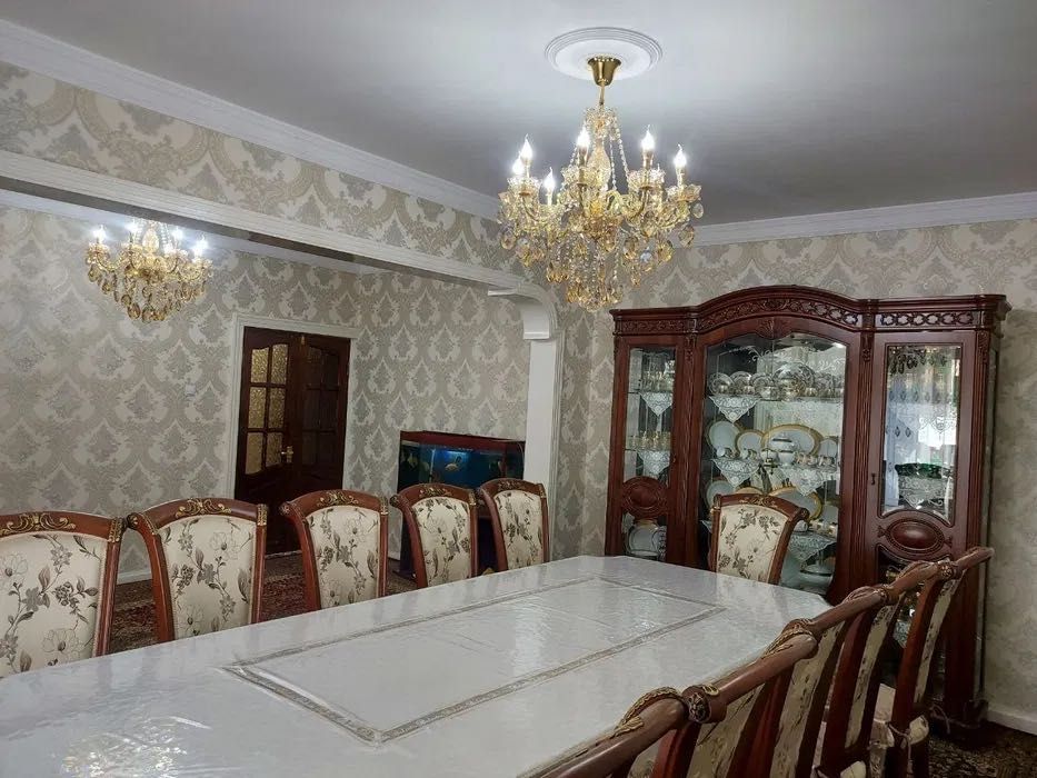 Квартира 4/2/4
Юнусабад 19 квартал