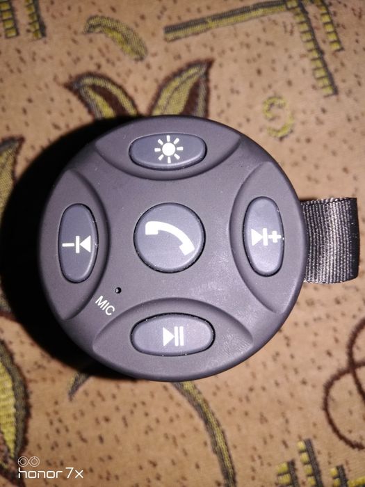 Difuzor cu spectacol de lumini Led și funcție Bluetooth ®