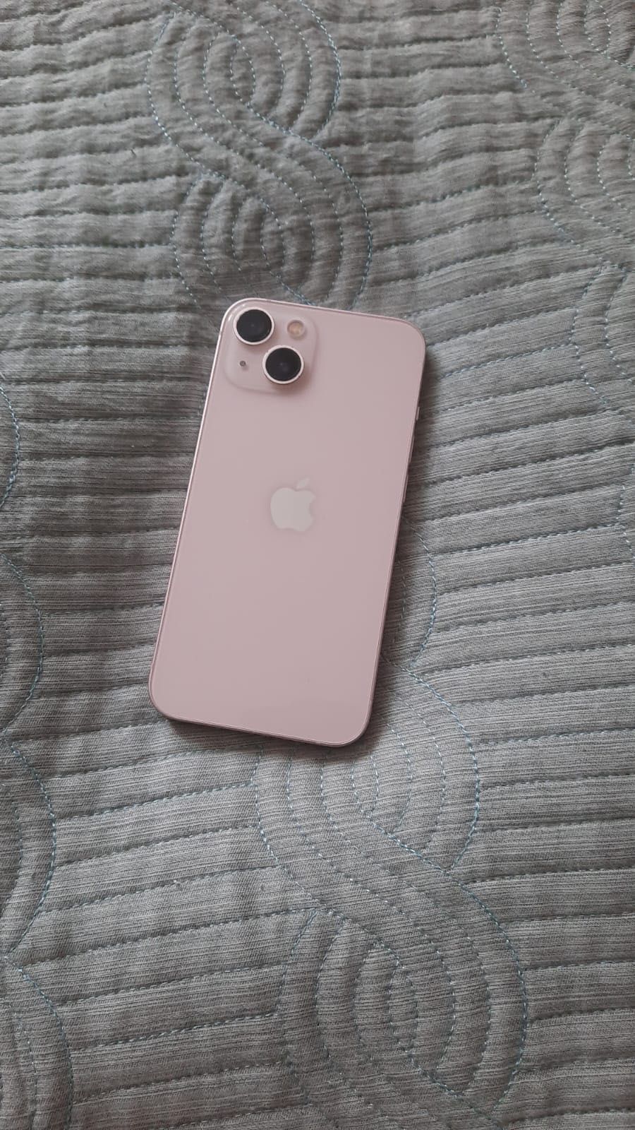 Смартфон Apple iPhone 13 256Gb Розовый