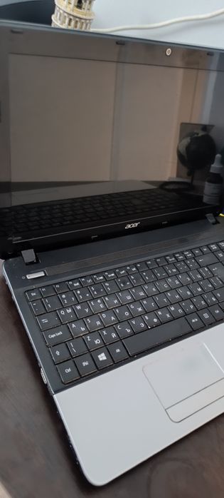 Лаптоп Acer E1-571G