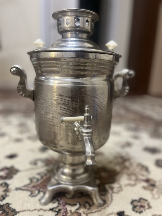 Продам электрический самовар СССР