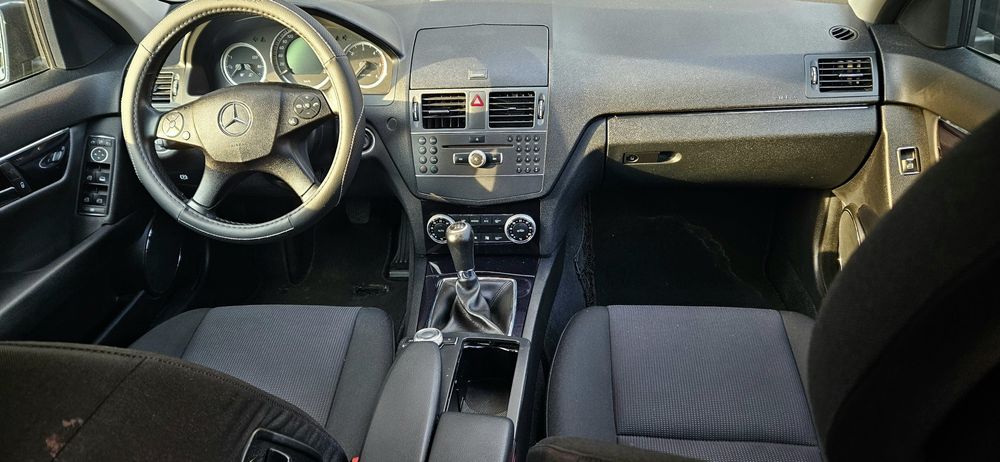 Mercedes.c220.An 2010.E5.177cp