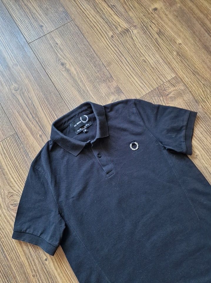 Страхотна мъжка тениска FRED PERRY размер M