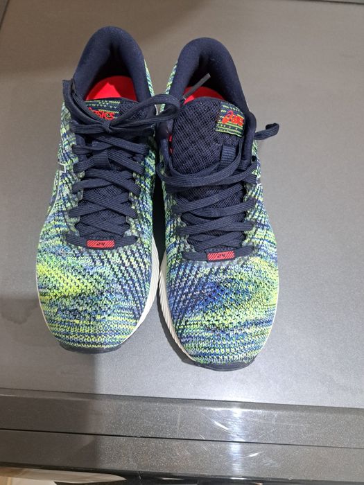 Маратонки Asics 39
