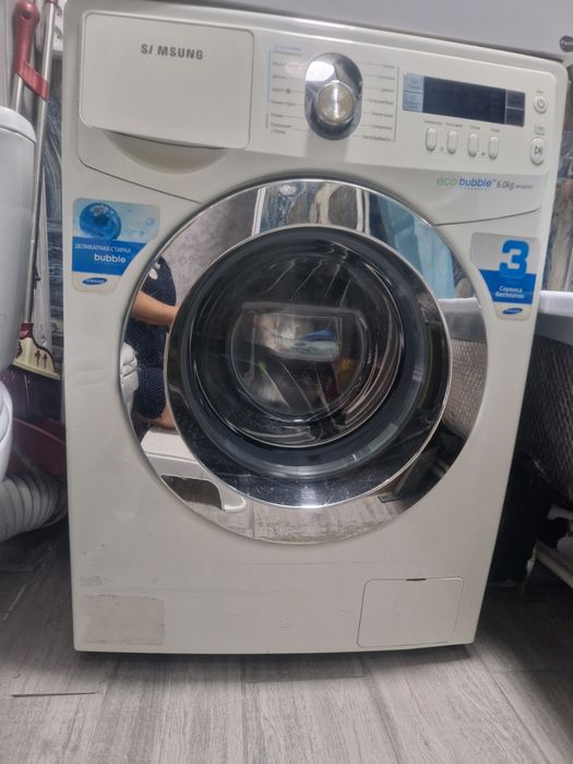 Продаю стиральную машину