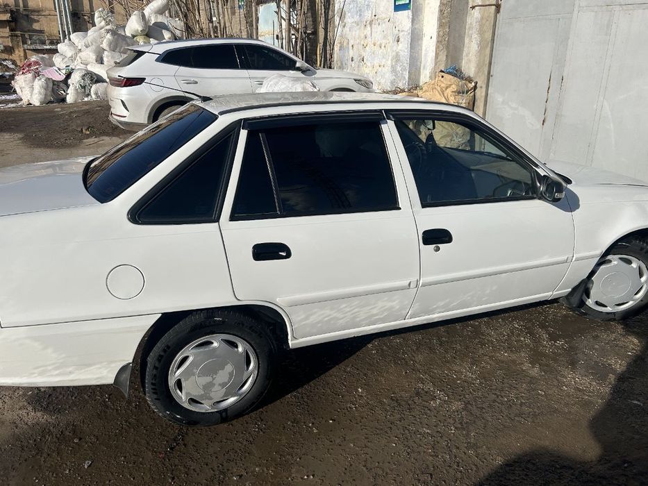 Nexia 2 sons gibrit  2015 sotiladi