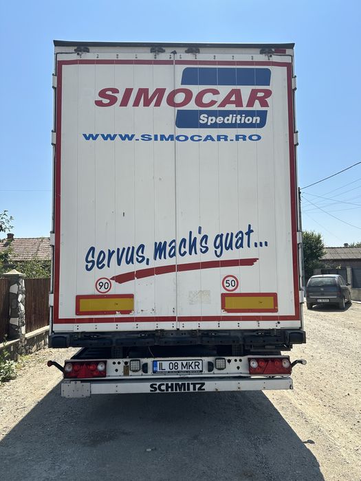 Semiremorca Schimtz box