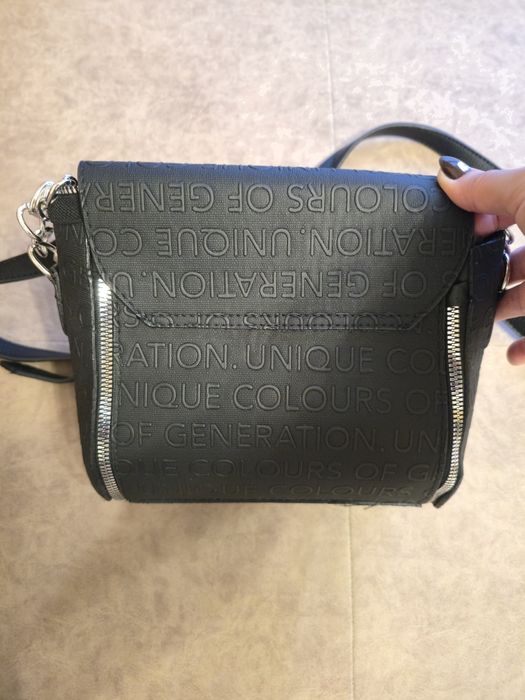 Малка дамска чанта