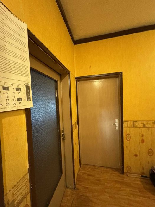 Тристаен апартамент в квартал Каменица