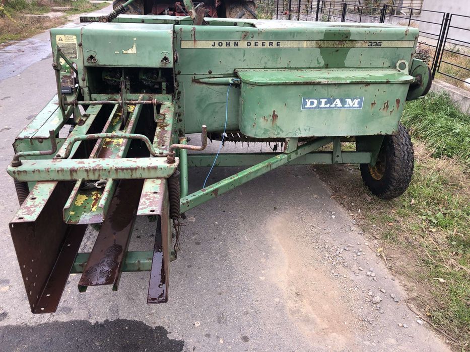 Presa de balotat John Deere 336