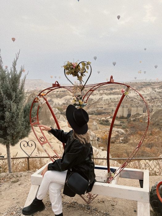 Шляпа черный для стильных образов