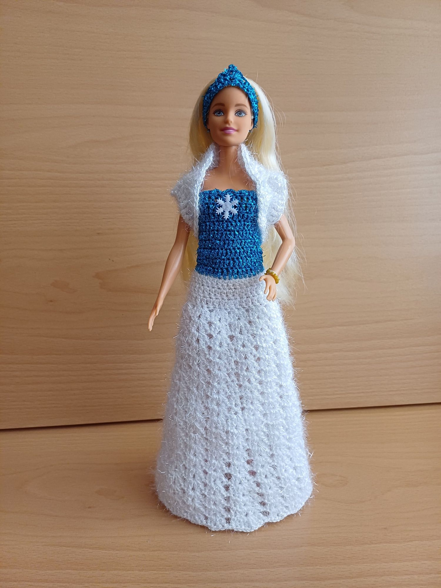 Рокля за кукла Барби със снежинка
