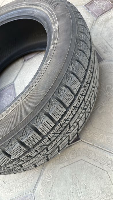 Зимняя шина YOKOHAMA 235/50/18