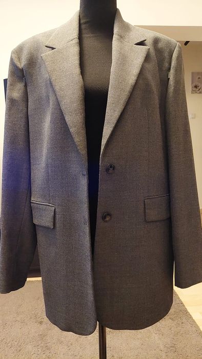 Vând sacou MNG măsură L