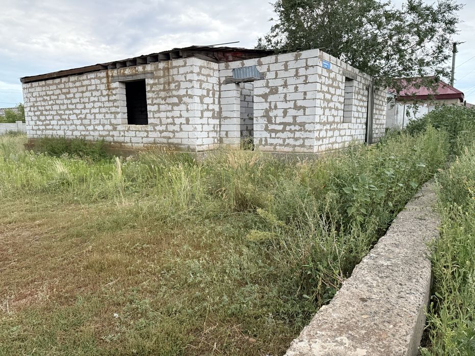 Продам не достроенный дом