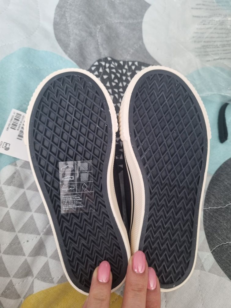 Детски обувки H&M