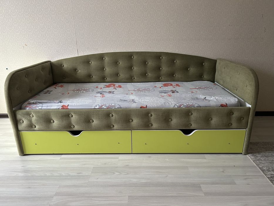 Продам кровать в хорошем состоянии.