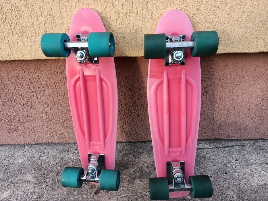 Vând 1 pennyboard in stare excelentă 55cm