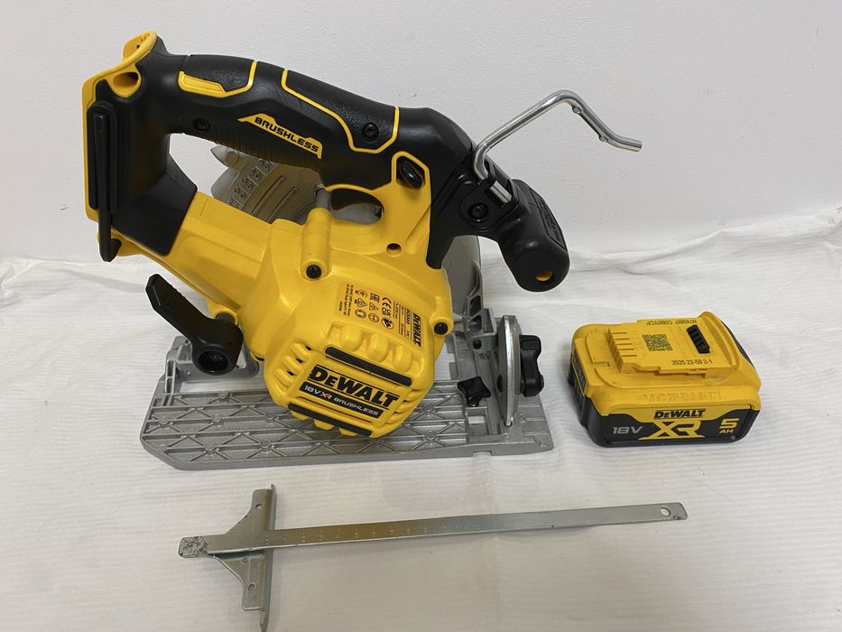 Dewalt circular DCS 565