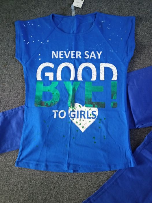 Дамски Тъмно син панталон със тениска лот