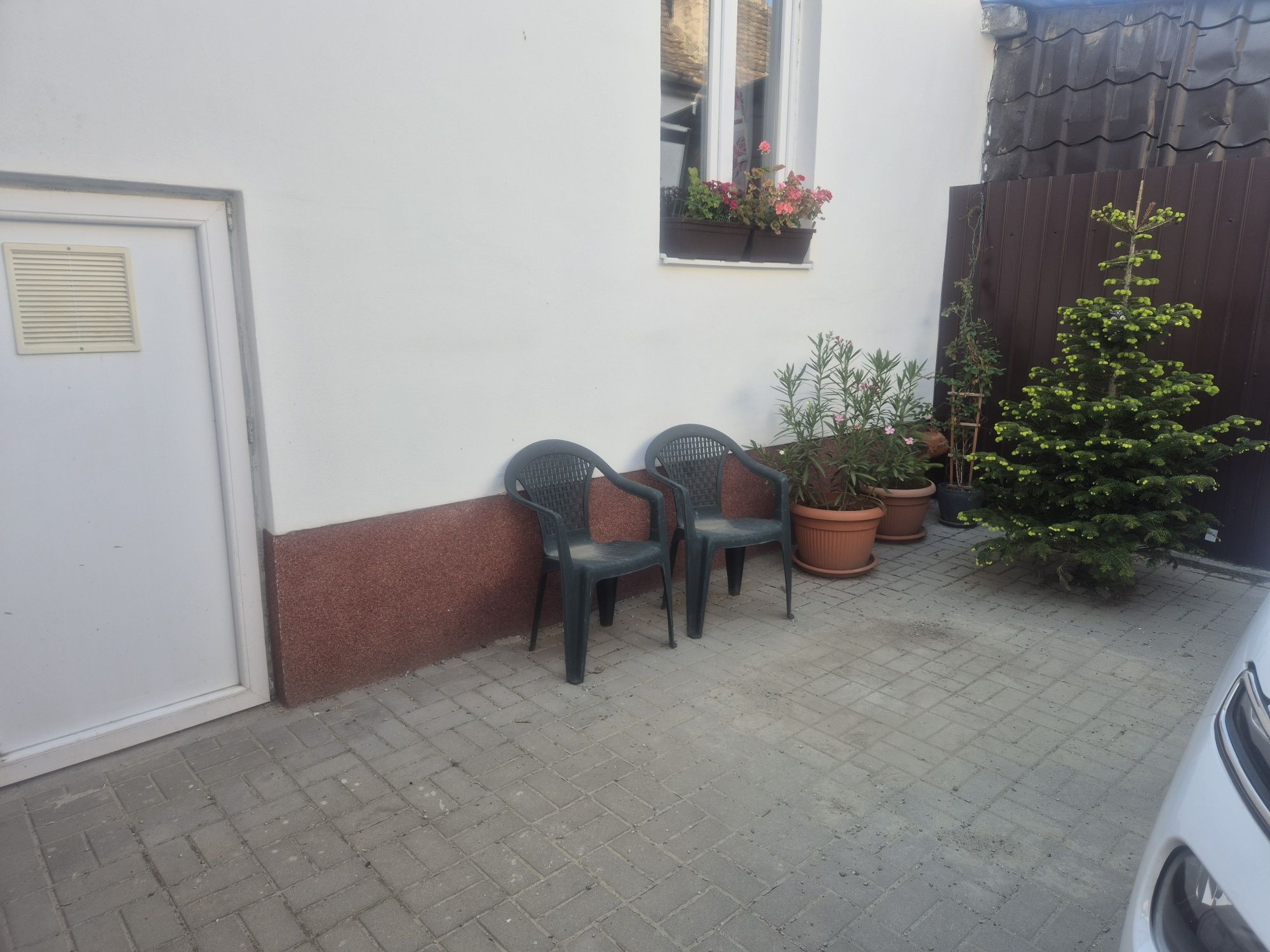 Vand casa tip duplex singur in curte Sibiu, zona Piata Cluj-Terezian.