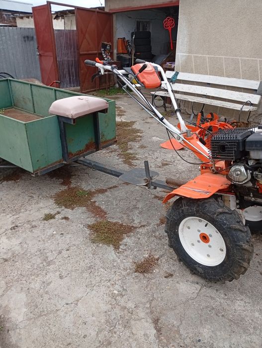 De vânzare sau schimb motocultor