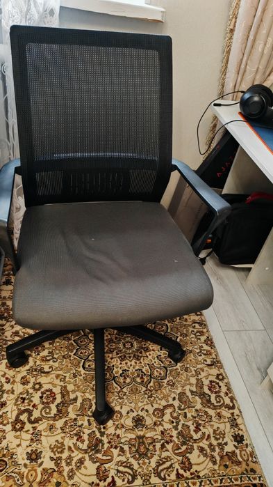 Продам компьютерное кресло