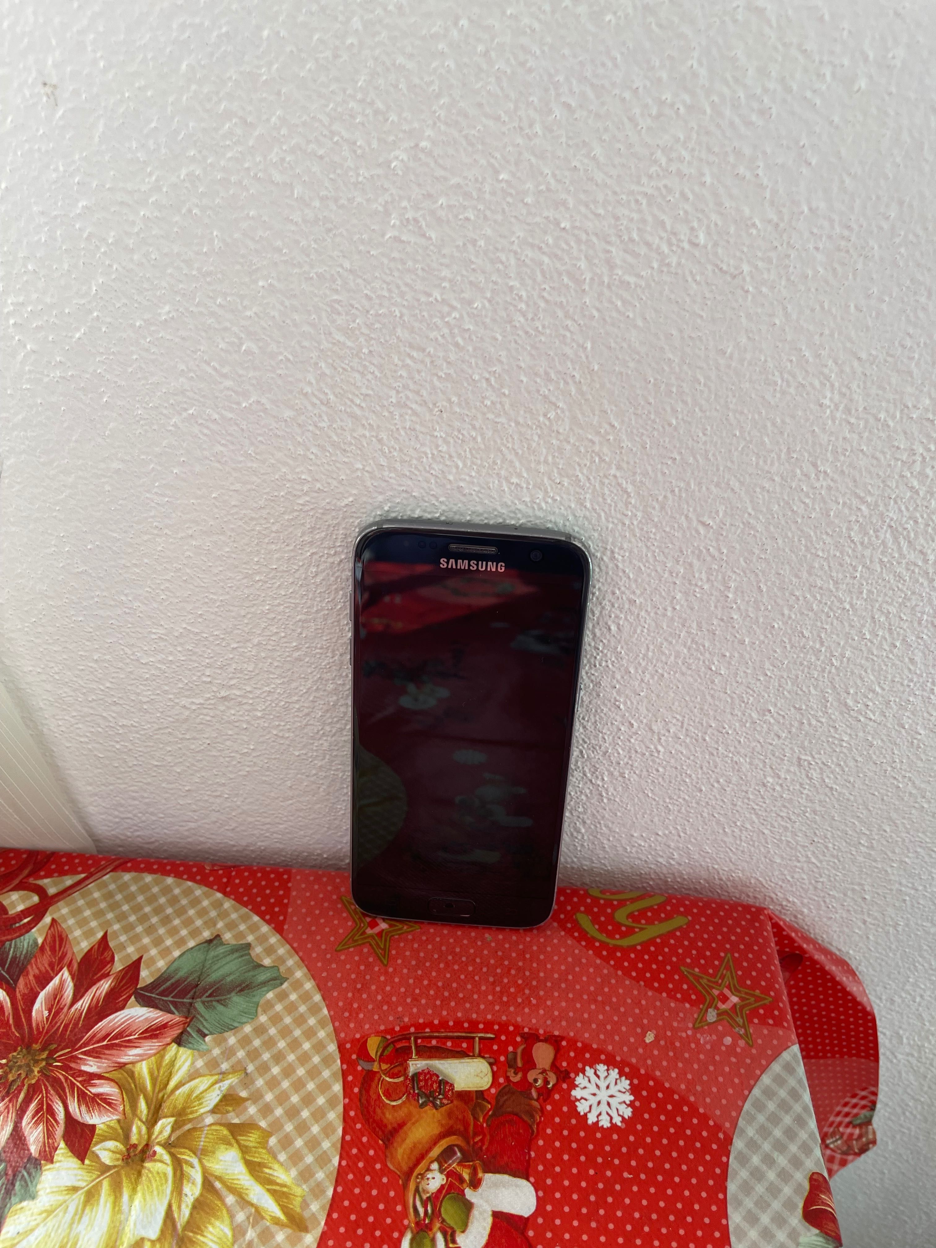 Vând Samsung S7 !