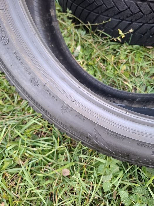 Vand 2 sau 4  anvelope 265 40 20 brigestone de iarna dot 2021