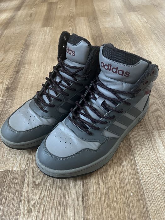 Продам ботинки адидас оригинальные