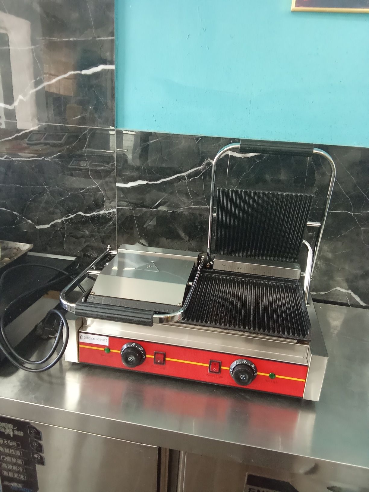 Гриль backercraftn eg-813