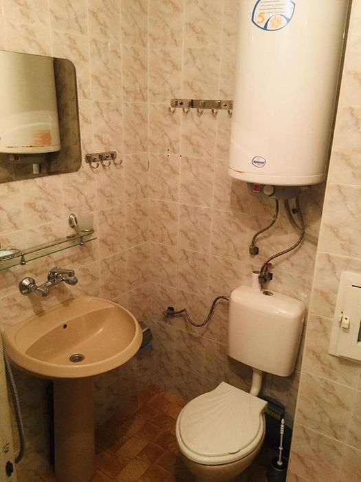 Дава се под наем Двустаен апартамент в Бургас, Възраждане - 55 кв.м за 331.5 € - Снимка #3