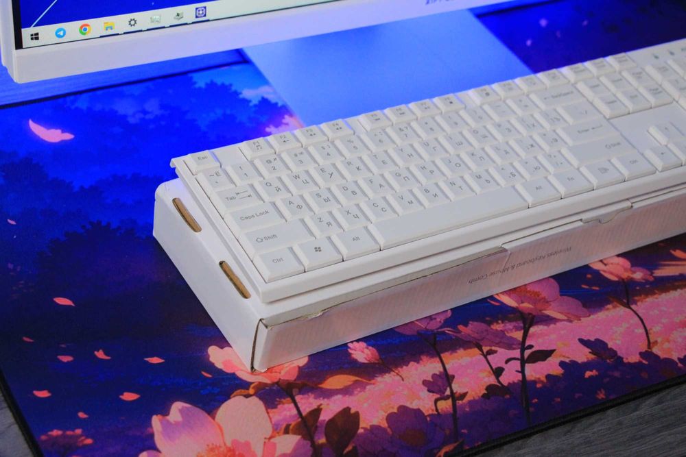 Ziffler monitor 27 lik ekranli arzon narxda sotiladi